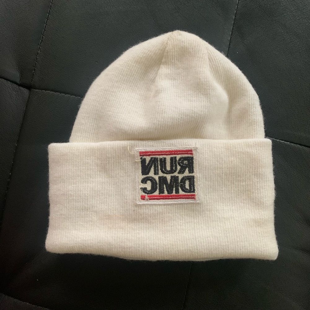 GUC RUN DMC h&m divided white beanie